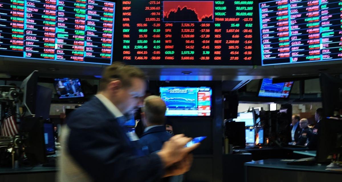 ActivTrades July 2026: Microsoft Surges, Tesla Tumbles