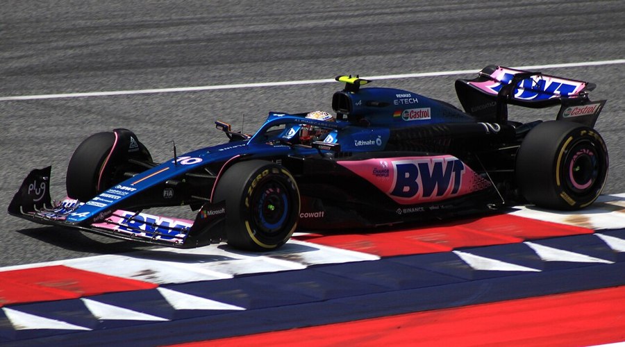 eToro Partners with F1 Driver Pierre Gasly