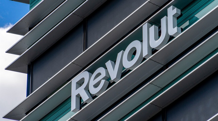 Lithuania's Cross-Border Client Surge Linked to Revolut